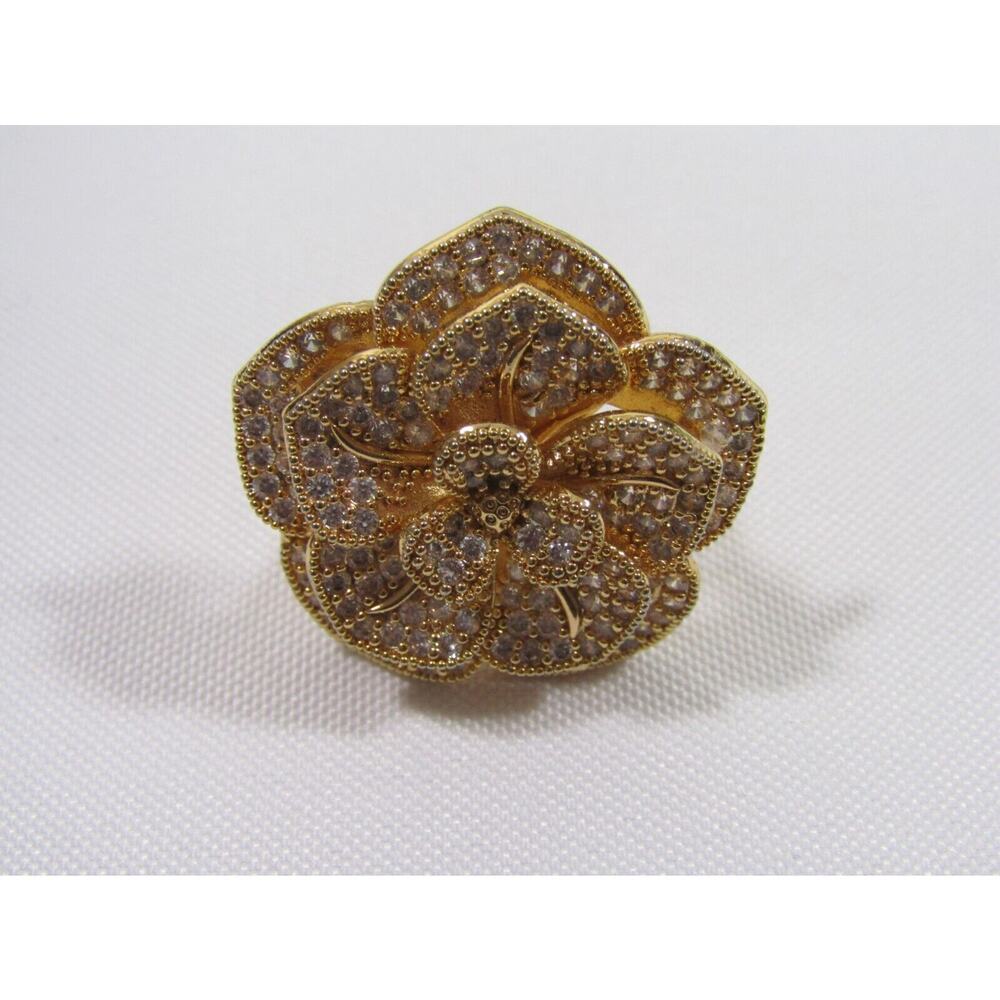 Gold‎ Tone Flower Rhinestone Ring 8 3/4" Elegant VTG Regal Cottagecore Timeless